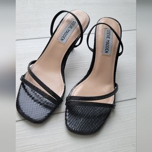 Steve Madden Kitten Heels 5.5